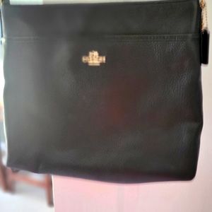 Coach leather shoulder strap purse